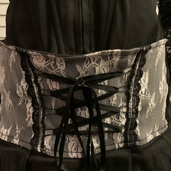 Tripp Nyc black and white corseted lace pleated mini skirt - Picture 7 of 12